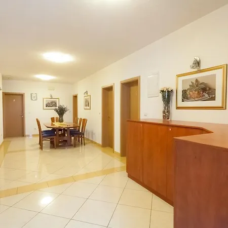 Apartment Apartment Iva *