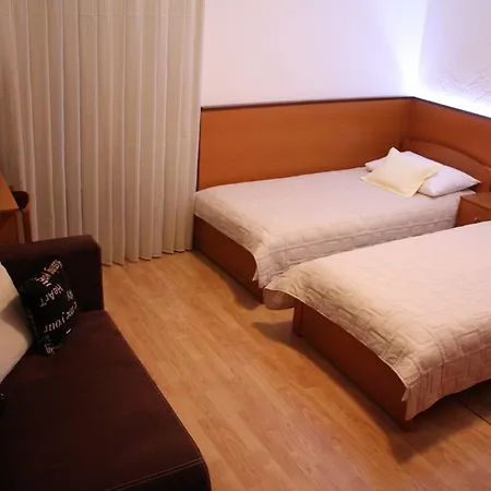 Apartment Iva Apartment *